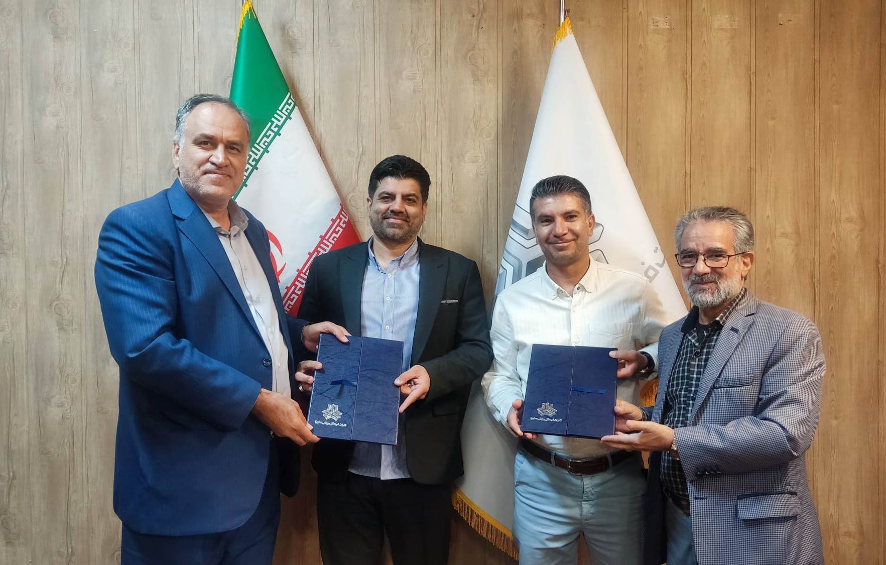 تجلیل باشگاه سایپا از حافظان امنیت در هفته دفاع مقدس و هفته نیروی انتظامی